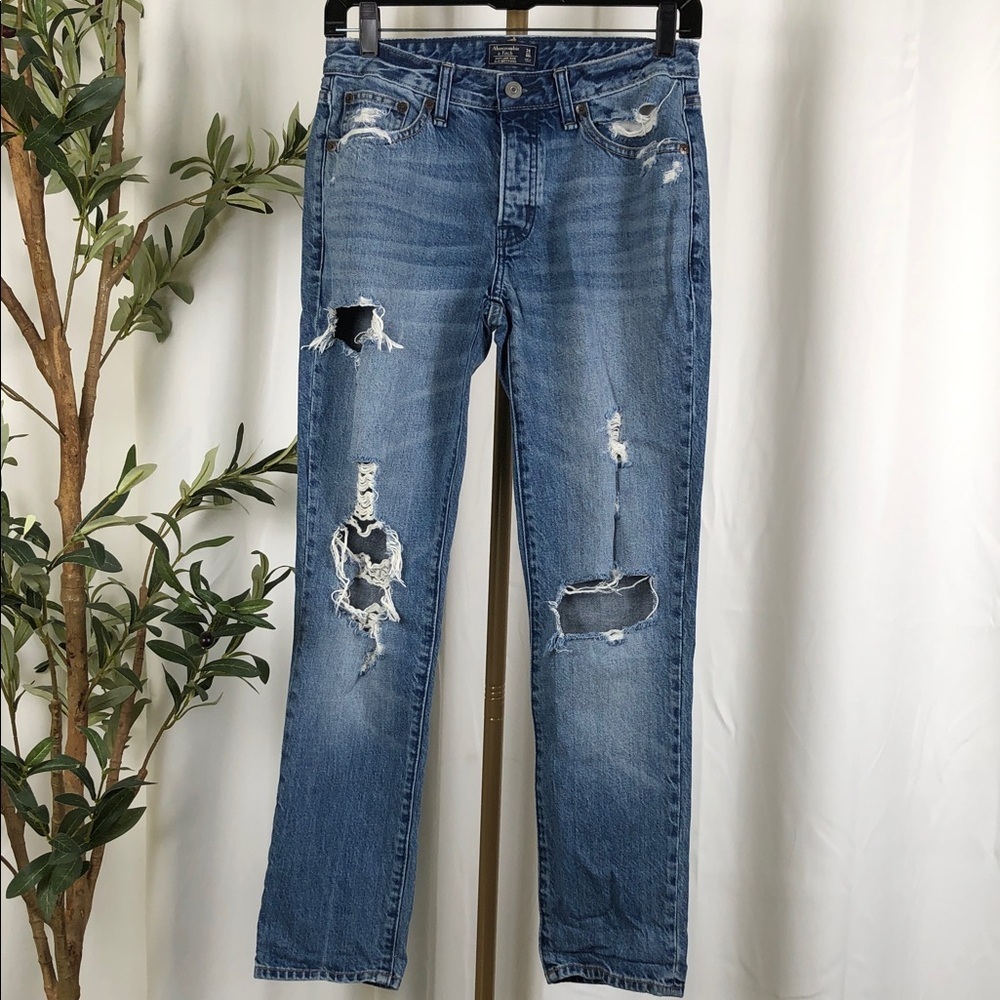Abercrombie & Fitch Ames Slim Boyfriend Distressed Jeans Sz 24 (B4)